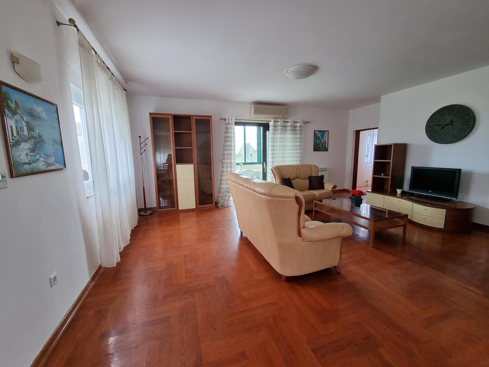 The Florens Residence Near The Beach With The Pool, Bbq And Kids Playground, Zadar Diklo Habitación foto